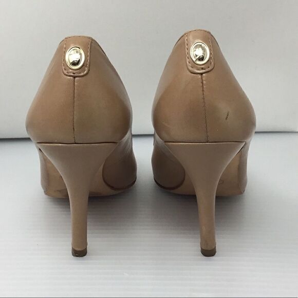 Ivanka Trump Cleo Pump (B6) - Picture 5 of 8